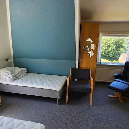 Hostel Gudum Park *